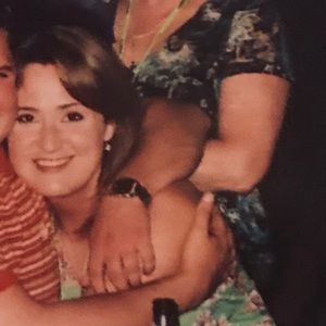POSH AMBASSADOR Meet your Posher, Angela